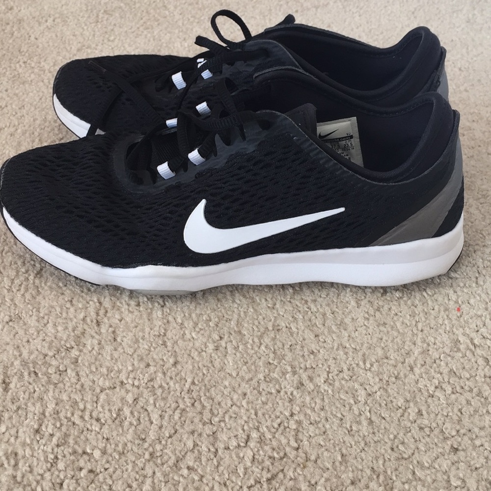 Nike zoom fit training shoes